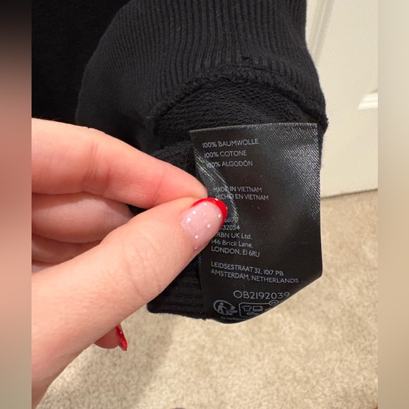 Pilcro by Anthropologie Black Tank with Side Cutouts - Picture 4 of 9